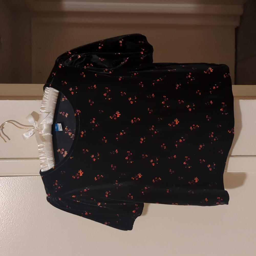 ✨SALE✨ Girl's Old Navy Top